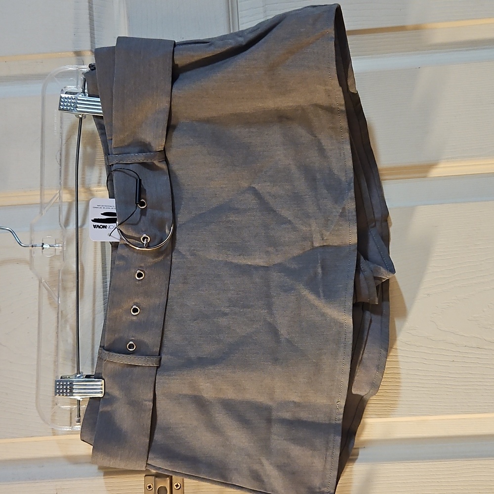 FASHION NOVA GRAY SKORT: NEW WITH TAGS: SIZE SMALL